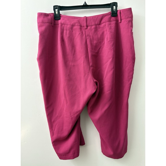 Ashley Stewart Capri Pants Women's 14W Hot Pink Front Pockets Button Stretch - Picture 8 of 8